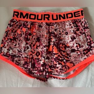 Under Armour Shorts, Youth Medium, Gently Used